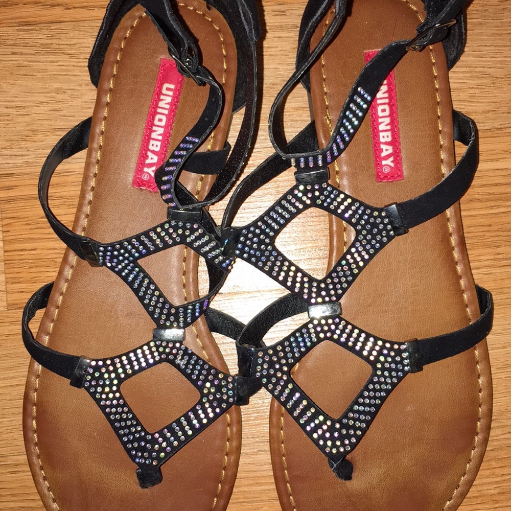 UnionBay Sandals - Picture 3 of 4